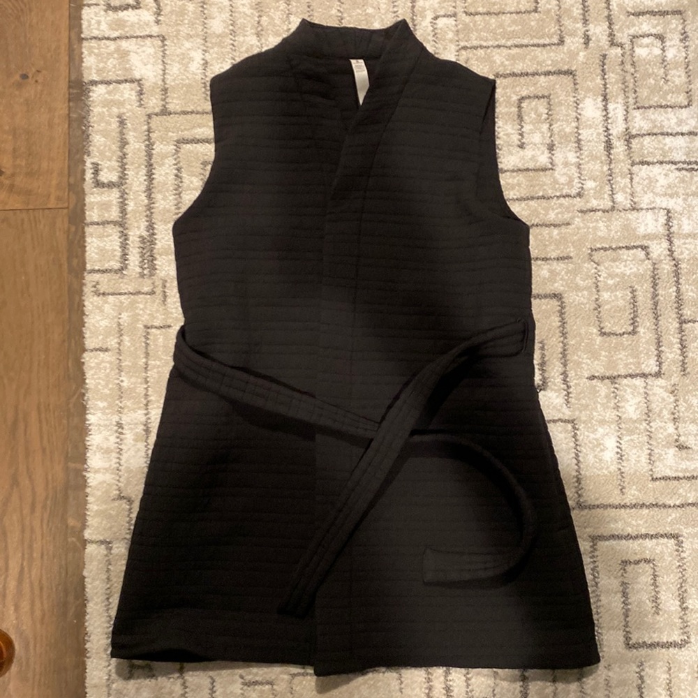 Quilted Lululemon best with belt